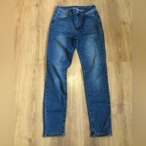 5/$15 • SHEIN Jeans